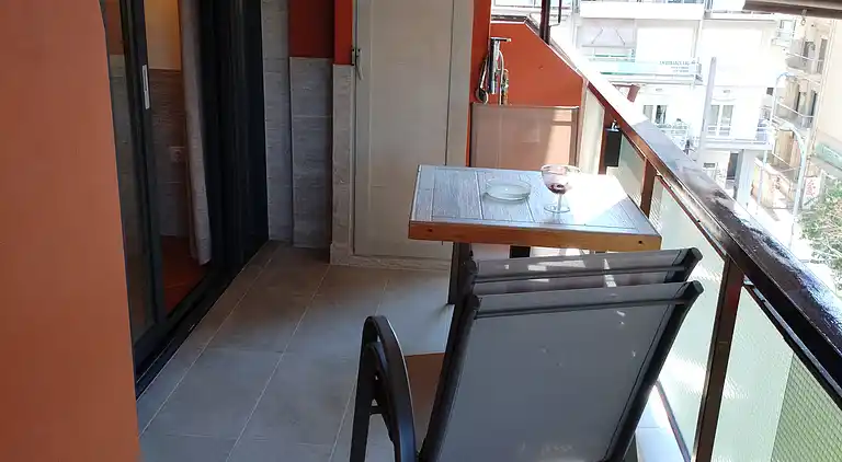 Seafront Apartment With Sea View YR11