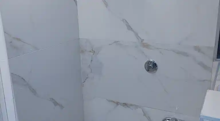 Seafront Apartment With Sea View YR11