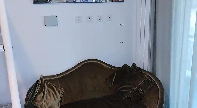 Seafront Apartment With Sea View YR11