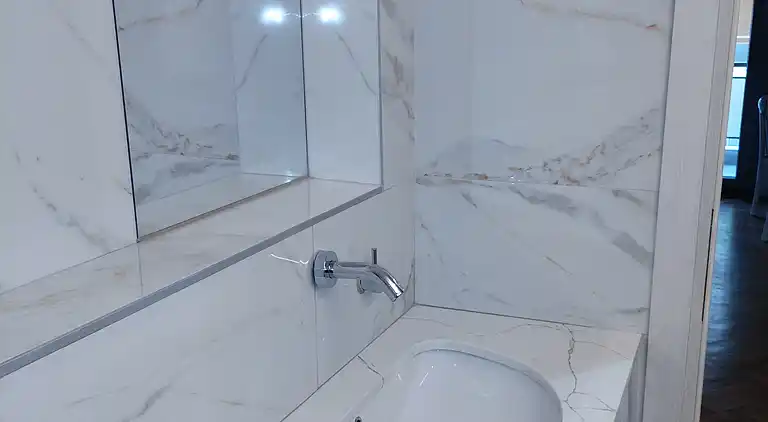 Seafront Apartment With Sea View YR11