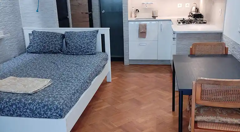 Seafront Apartment With Sea View YR11