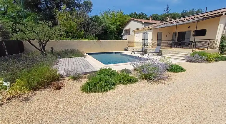 Holiday home in Roaix