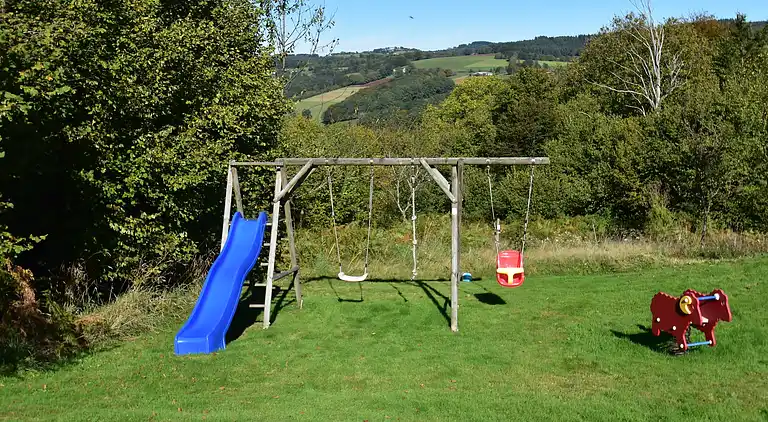 Holiday home in Châteauneuf-la-Forêt