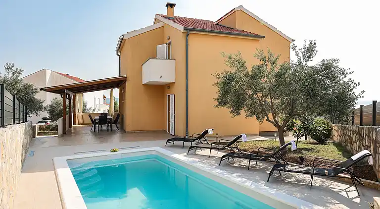 Vakantiehuis in Maslenica