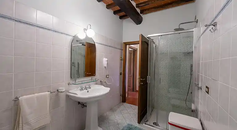 Farm house in Cortoreggio