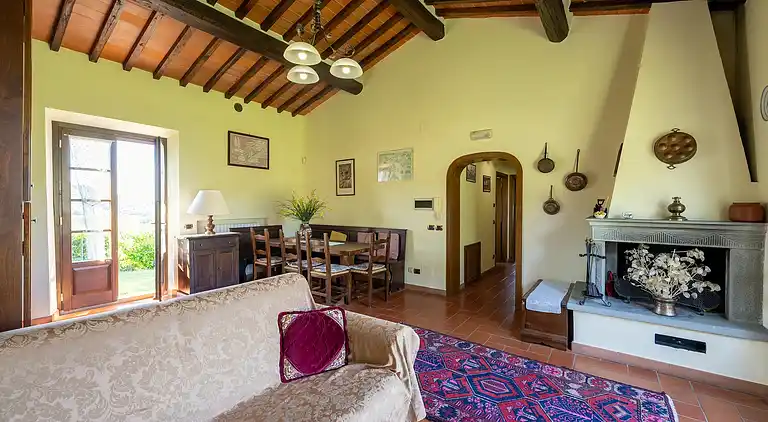 Farm house in Cortoreggio