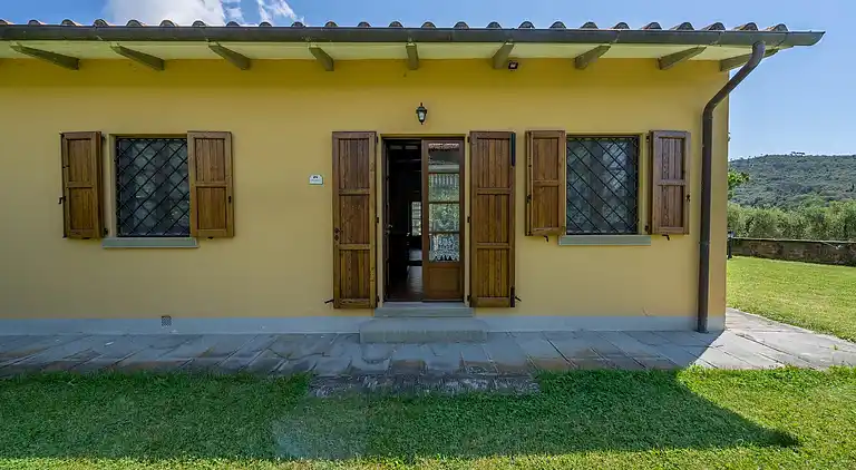 Farm house in Cortoreggio