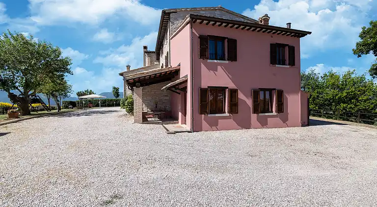 Farm house in Cagli