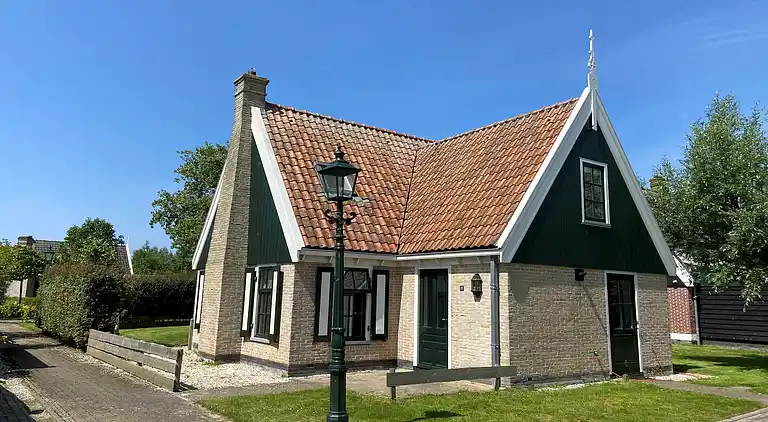 Villa in Hippolytushoef