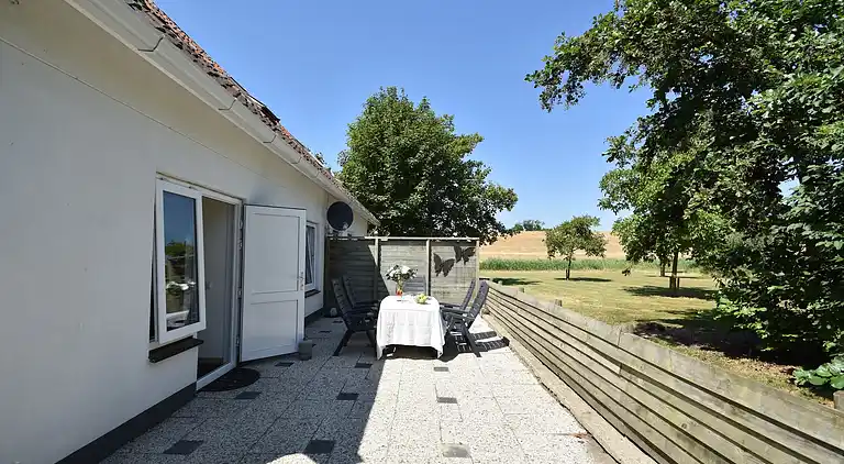 Holiday home in Zonnemaire