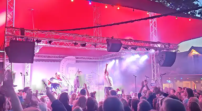 Moderne sommerhus med enestående havudsigt