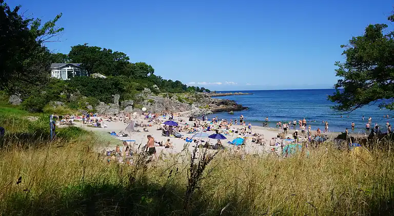 Moderne sommerhus med enestående havudsigt