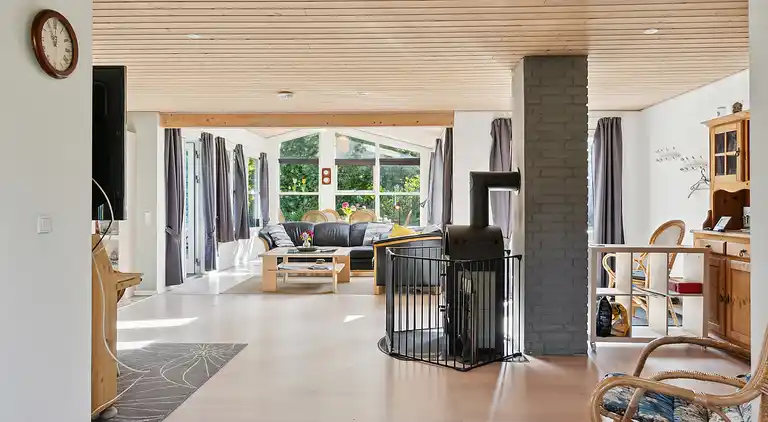 Dejligt sommerhus med kig til Limfjorden