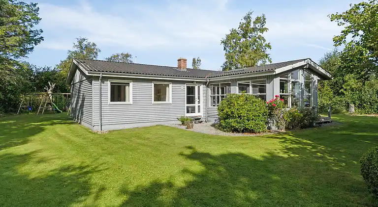Dejligt sommerhus med kig til Limfjorden