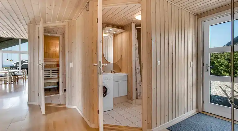 Stort familiehus med smuk udsigt over Venø bugt