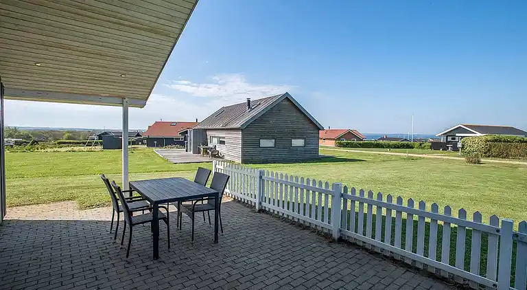 Stort familiehus med smuk udsigt over Venø bugt