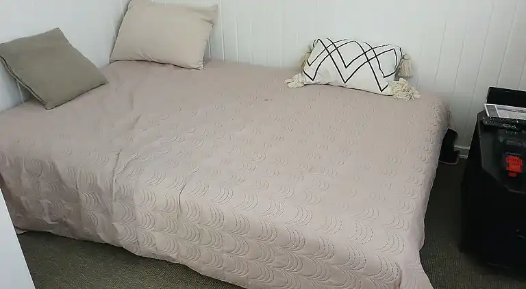 Sommerhusidyl nær vandet med plads til familien