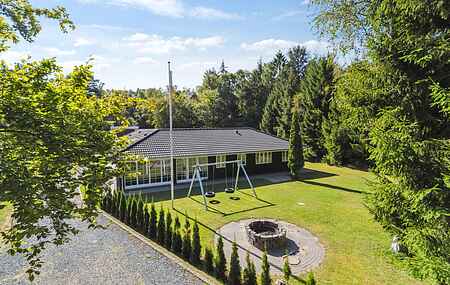 Sommerhus i Tisvilde hegn