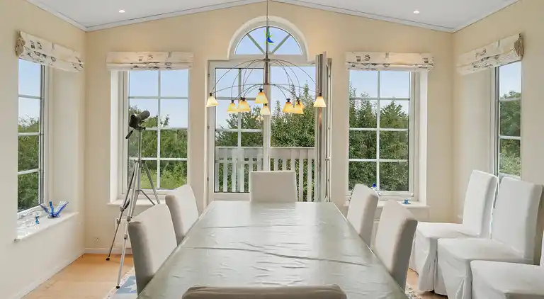 Hyggeligt og lyst sommerhus på Bornholm