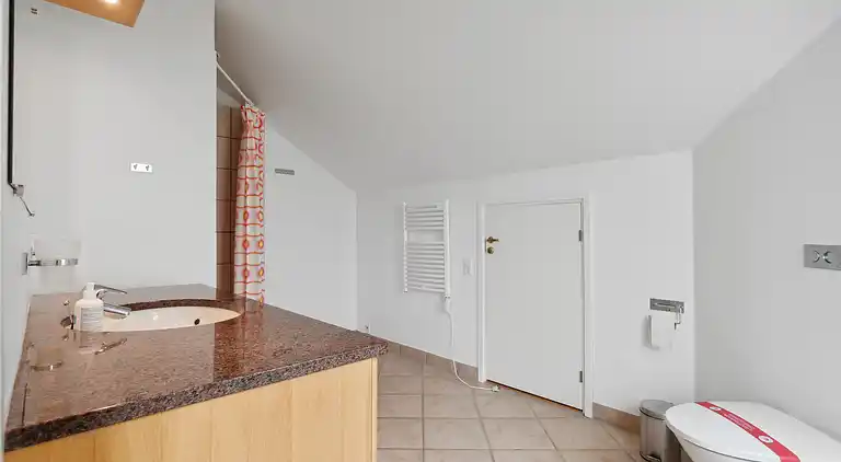 Hyggeligt og lyst sommerhus på Bornholm