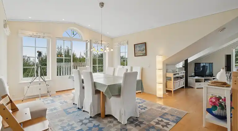 Hyggeligt og lyst sommerhus på Bornholm