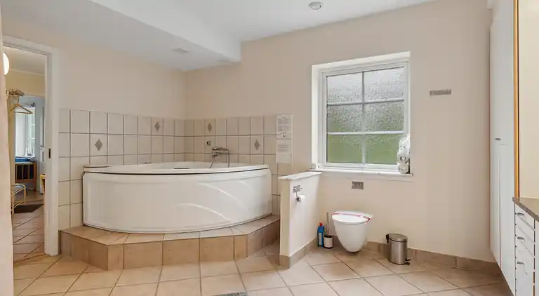 Hyggeligt og lyst sommerhus på Bornholm