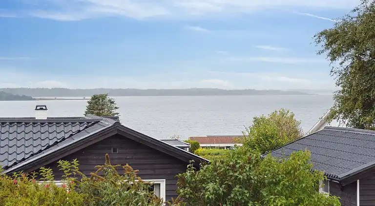Familienfreundliches Haus mit Blick auf den Fjord
