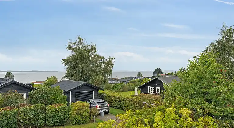 Familienfreundliches Haus mit Blick auf den Fjord