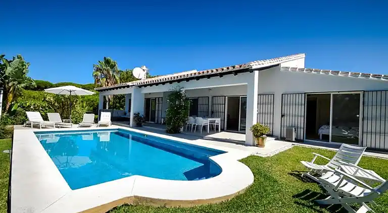 GREAT VILLA NEAR BEACH &amp; MARBELLA