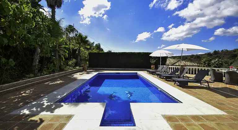 Villa exquise près plage. Pisc. chaufee*