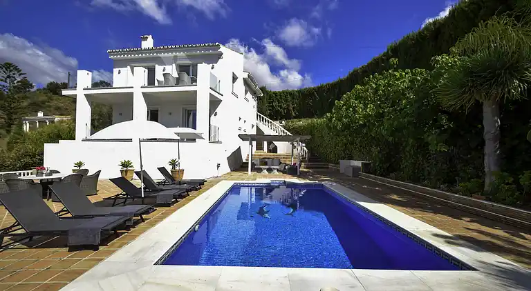 Villa exquise près plage. Pisc. chaufee*