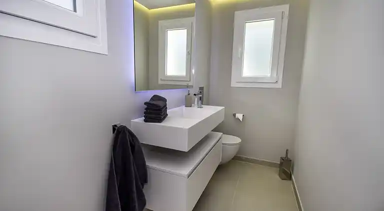 Villa exquise près plage. Pisc. chaufee*