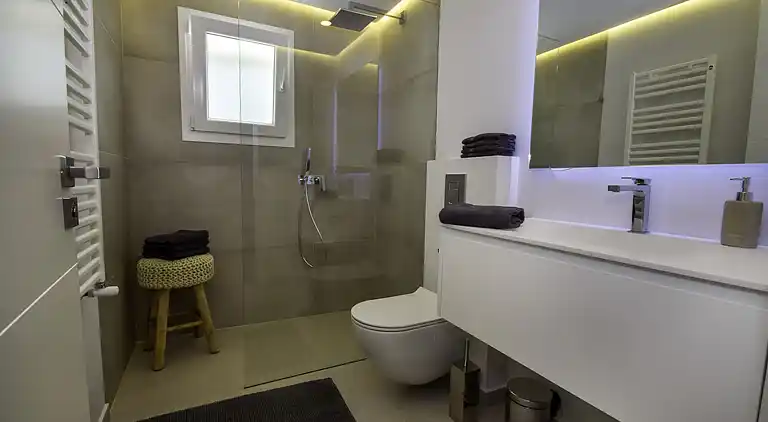 Villa exquise près plage. Pisc. chaufee*