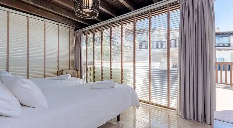 FRONT LINE GOLF APARTMENT.PUERTO BANUS