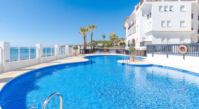 FRONT LINE GOLF APARTMENT.PUERTO BANUS