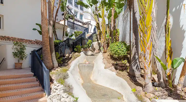 FRONT LINE GOLF APARTMENT.PUERTO BANUS