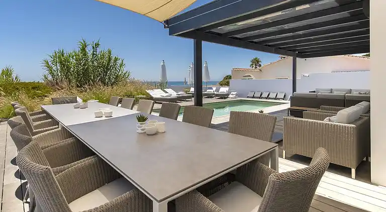 BREATH TAKING FRONT LINE BEACH VILLA