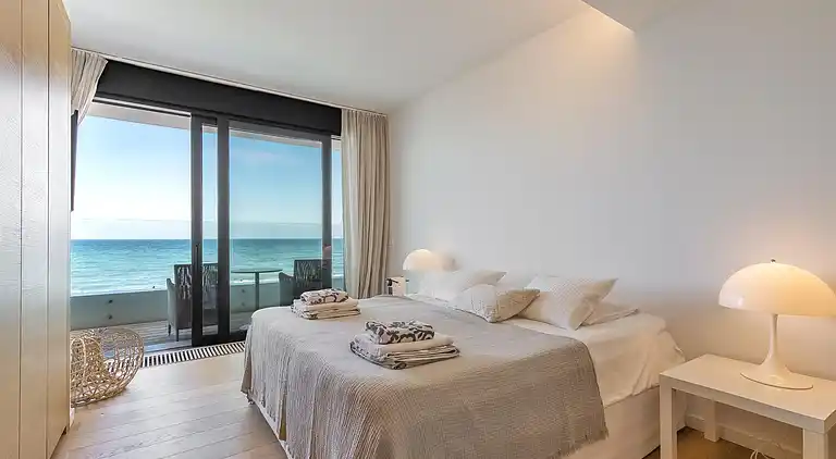 BREATH TAKING FRONT LINE BEACH VILLA