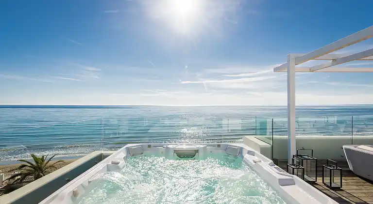 BREATH TAKING FRONT LINE BEACH VILLA