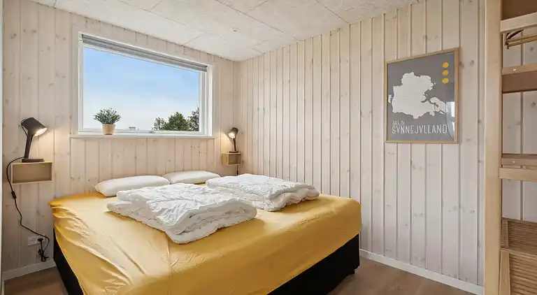 Dejligt nybygget sommerhus tæt på havet