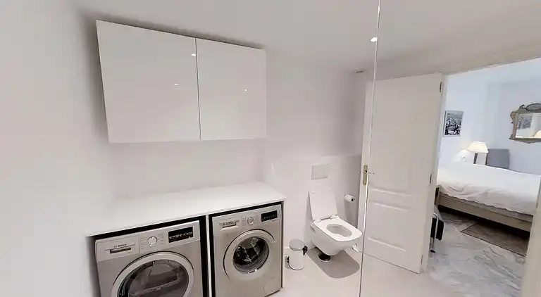 MODERNE LEJLIGHED NÆR PUERTO BANUS