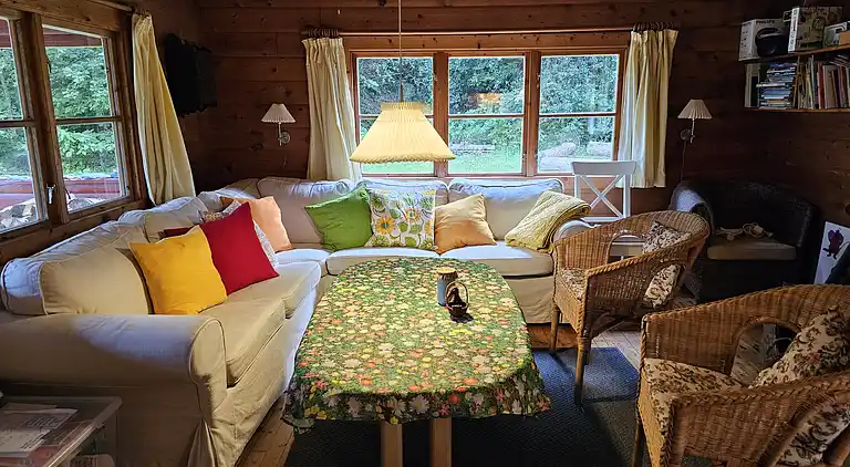 Charmantes, älteres Ferienhaus in der Natur