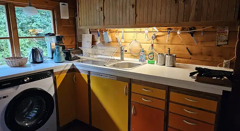 Charmantes, älteres Ferienhaus in der Natur