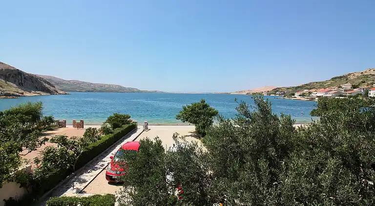 One bedroom apartment near beach Metajna, Pag (A-6486-e)