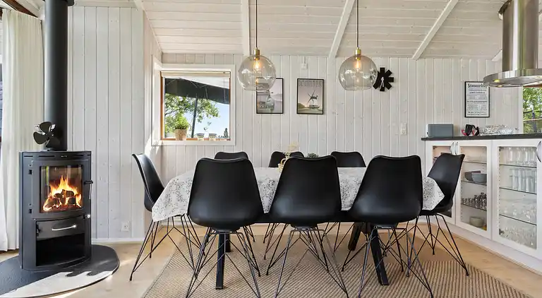 Velindrettet sommerhus ved Skovmose på Als