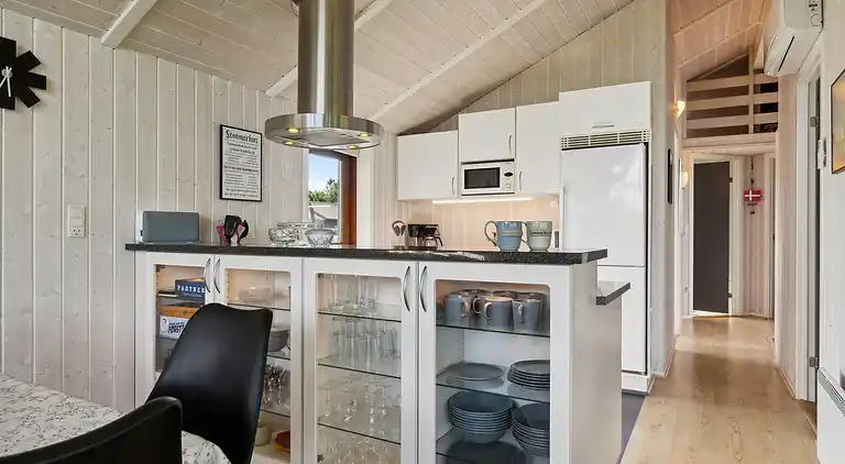 Velindrettet sommerhus ved Skovmose på Als