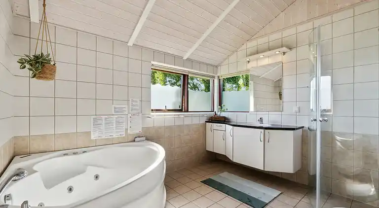 Velindrettet sommerhus ved Skovmose på Als