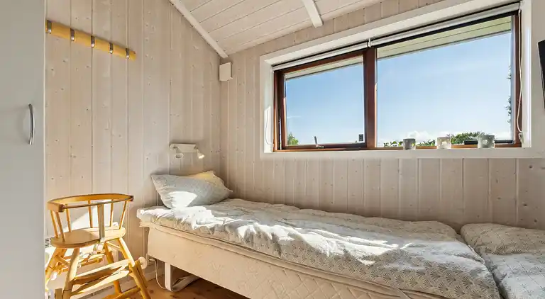 Velindrettet sommerhus ved Skovmose på Als