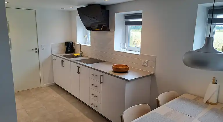 Idyllisk landlejlighed med alt forbrug inkluderet