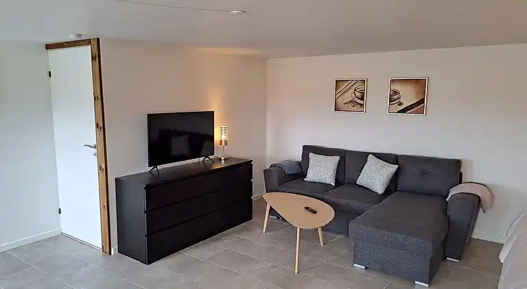 Idyllisk landlejlighed med alt forbrug inkluderet